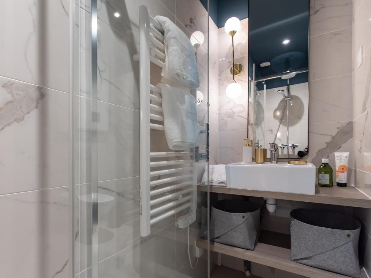 Luxury Apartment "Le Raffine" - Lyon Part-Dieu - Dreamy Flat Лион Экстерьер фото