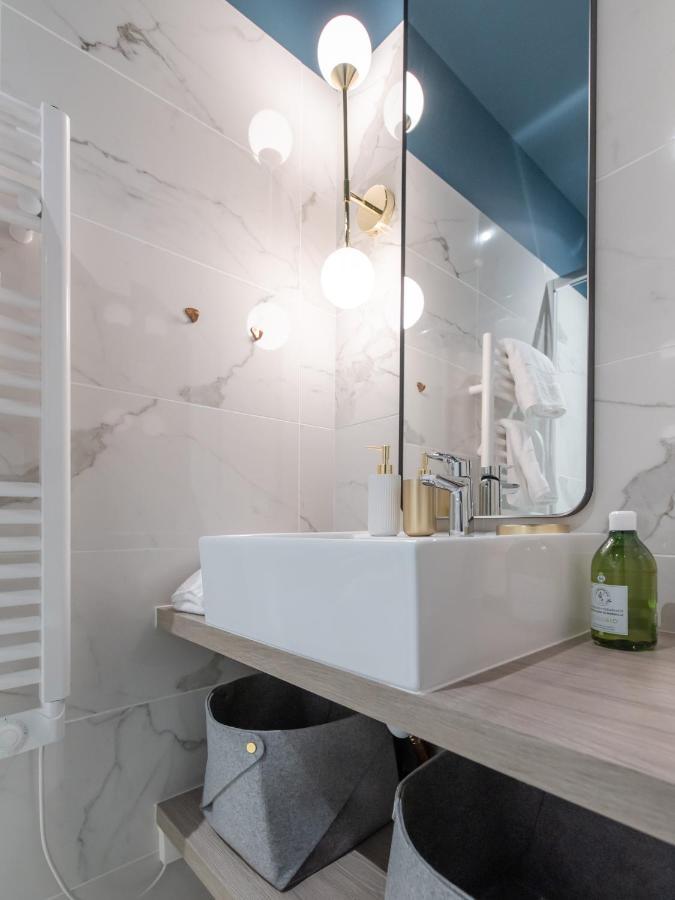 Luxury Apartment "Le Raffine" - Lyon Part-Dieu - Dreamy Flat Лион Экстерьер фото